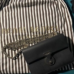 Henri Bendel purse